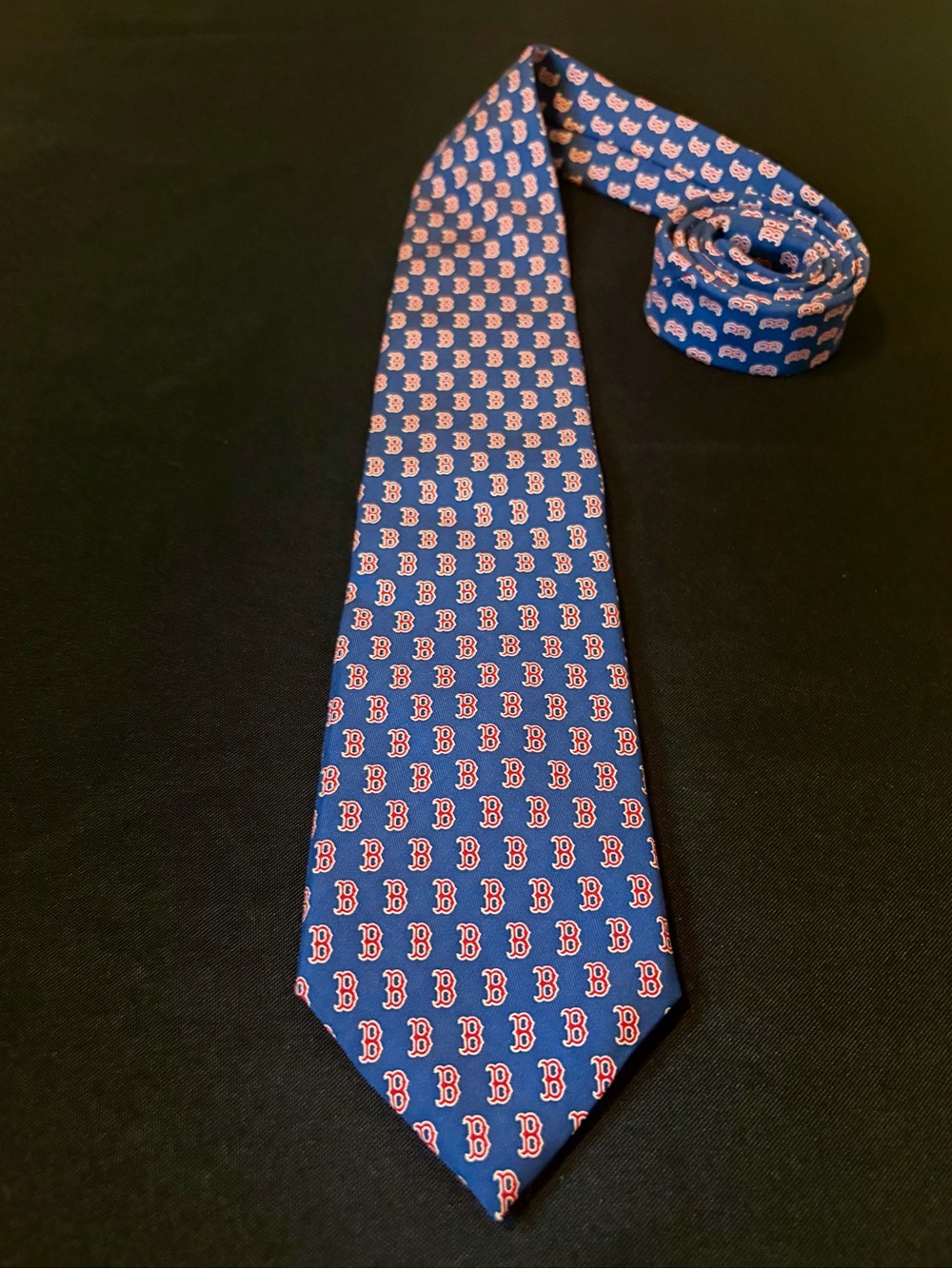 MLB Boston Red Sox Silk Tie Custom Collection Vineyard Vines - Picture 2 of 11